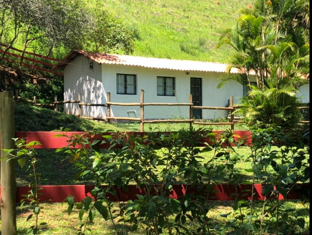 Vivenda Dos Guaranys -Um Projeto Ecologico - Casa Villa Conservatoria Luaran gambar